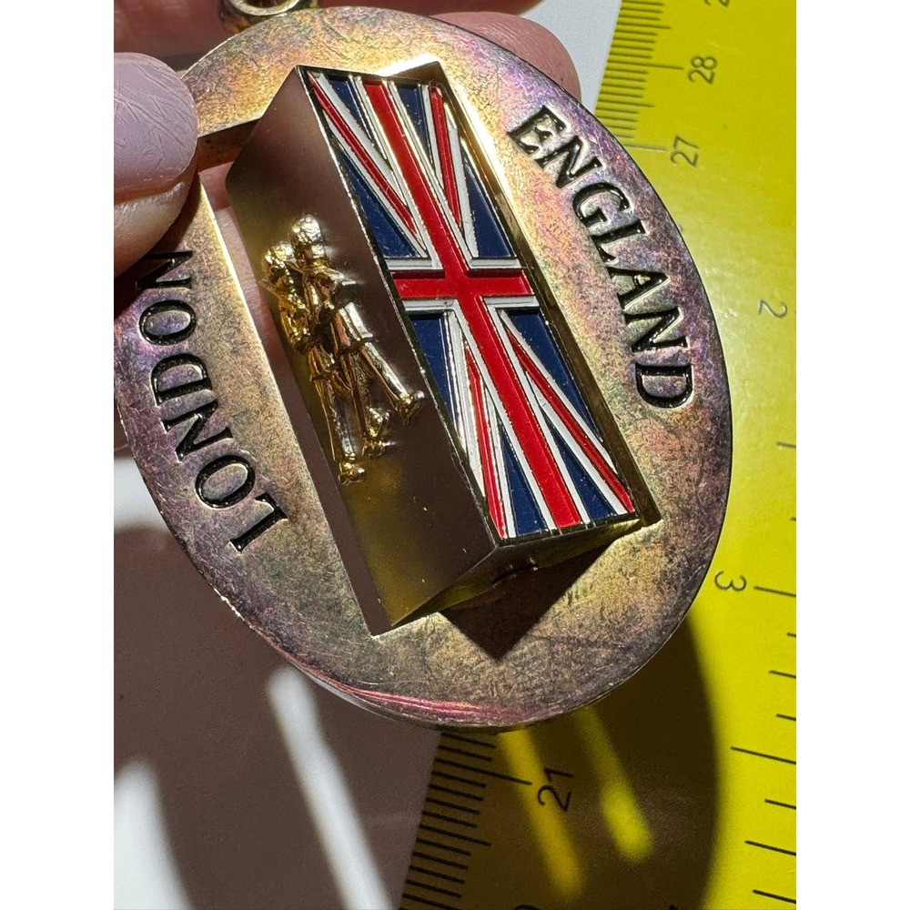Vintage London England Spinning Keychain Big Ben Union Jack Royal Guards Gold